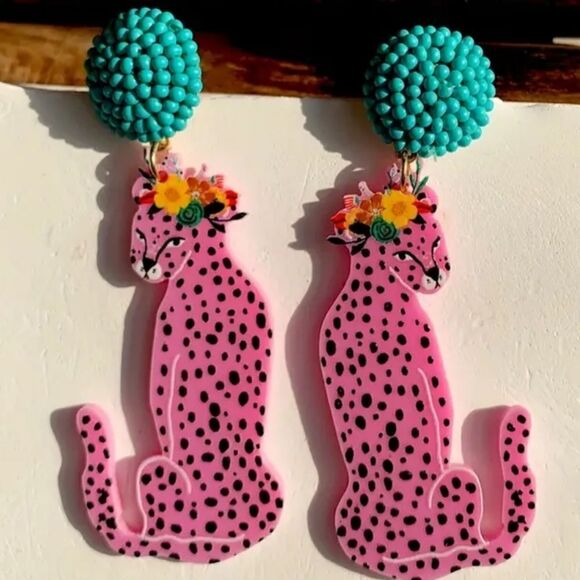 14k PINK LEOPARD cute fun Whimsical novelty kawaii earrings - Picture 1 of 6